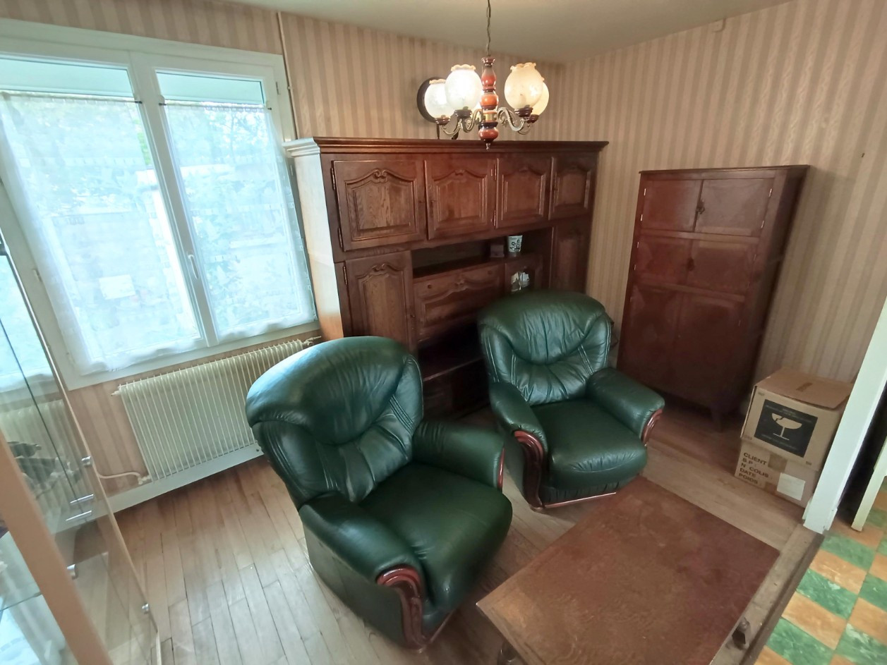 
                                                Vente
                                                 Maison 2 chambres, garage et jardin