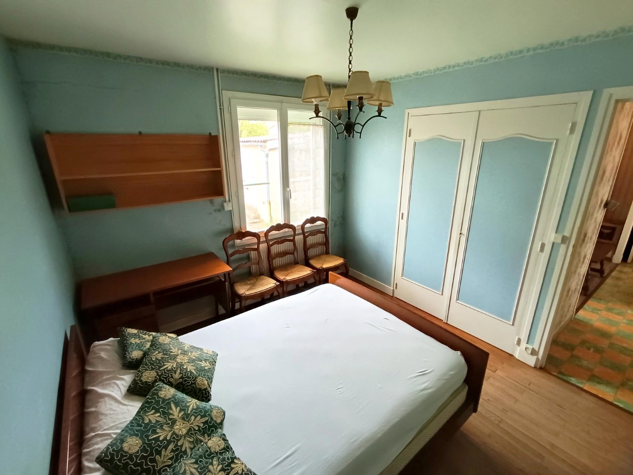 
                                                Vente
                                                 Maison 2 chambres, garage et jardin