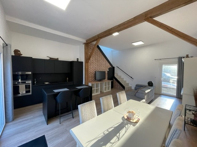 
                                                Vente
                                                 Maison 2 chambres rénovée