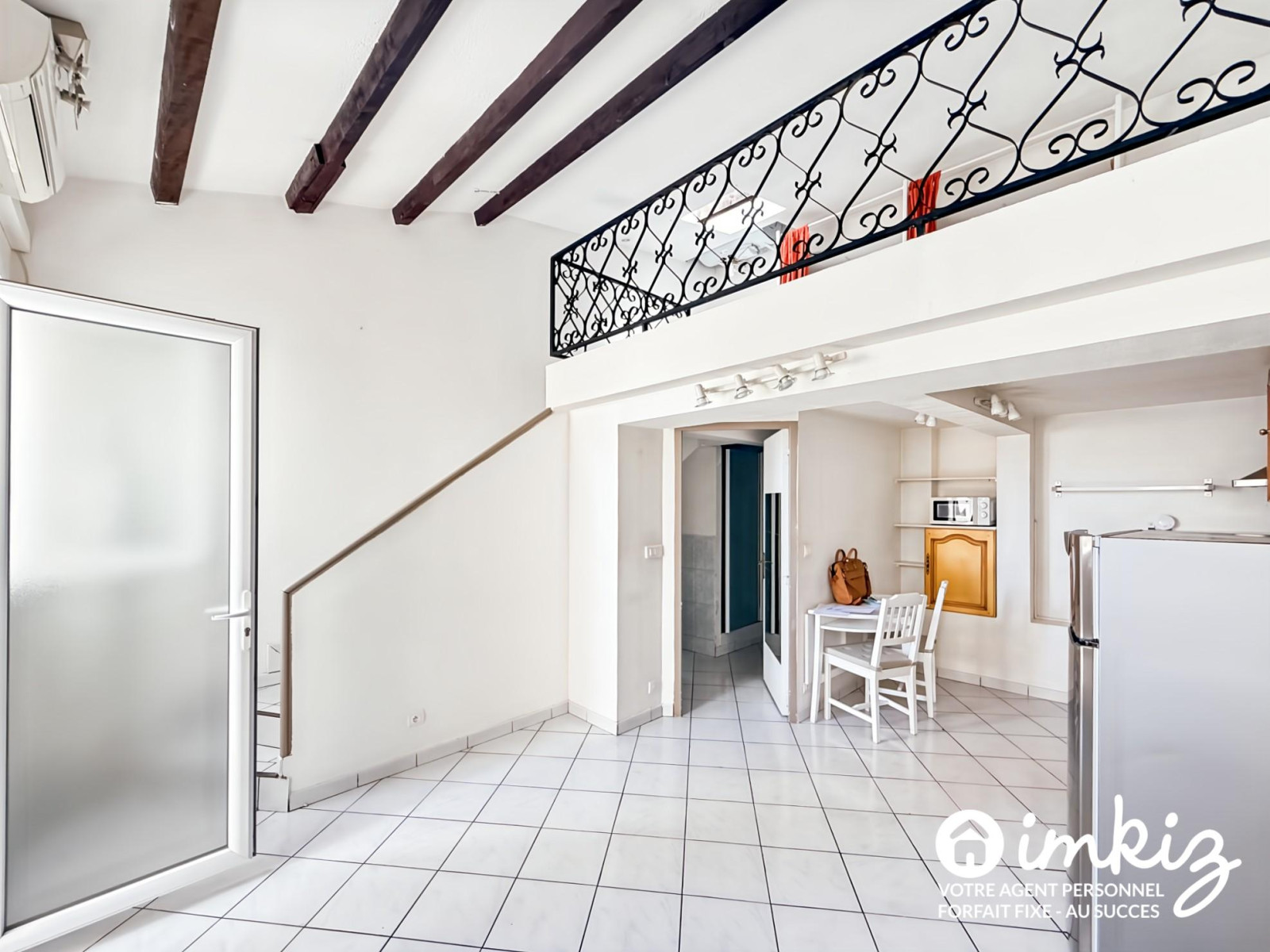 
                                                Vente
                                                 Maison 2 pièces