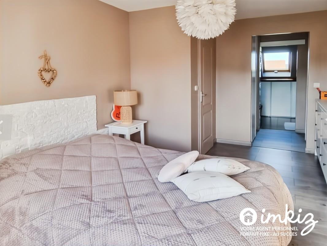 
                                                Vente
                                                 Maison 2011 6 pièces 145m2 - Quartier Saint Pierre