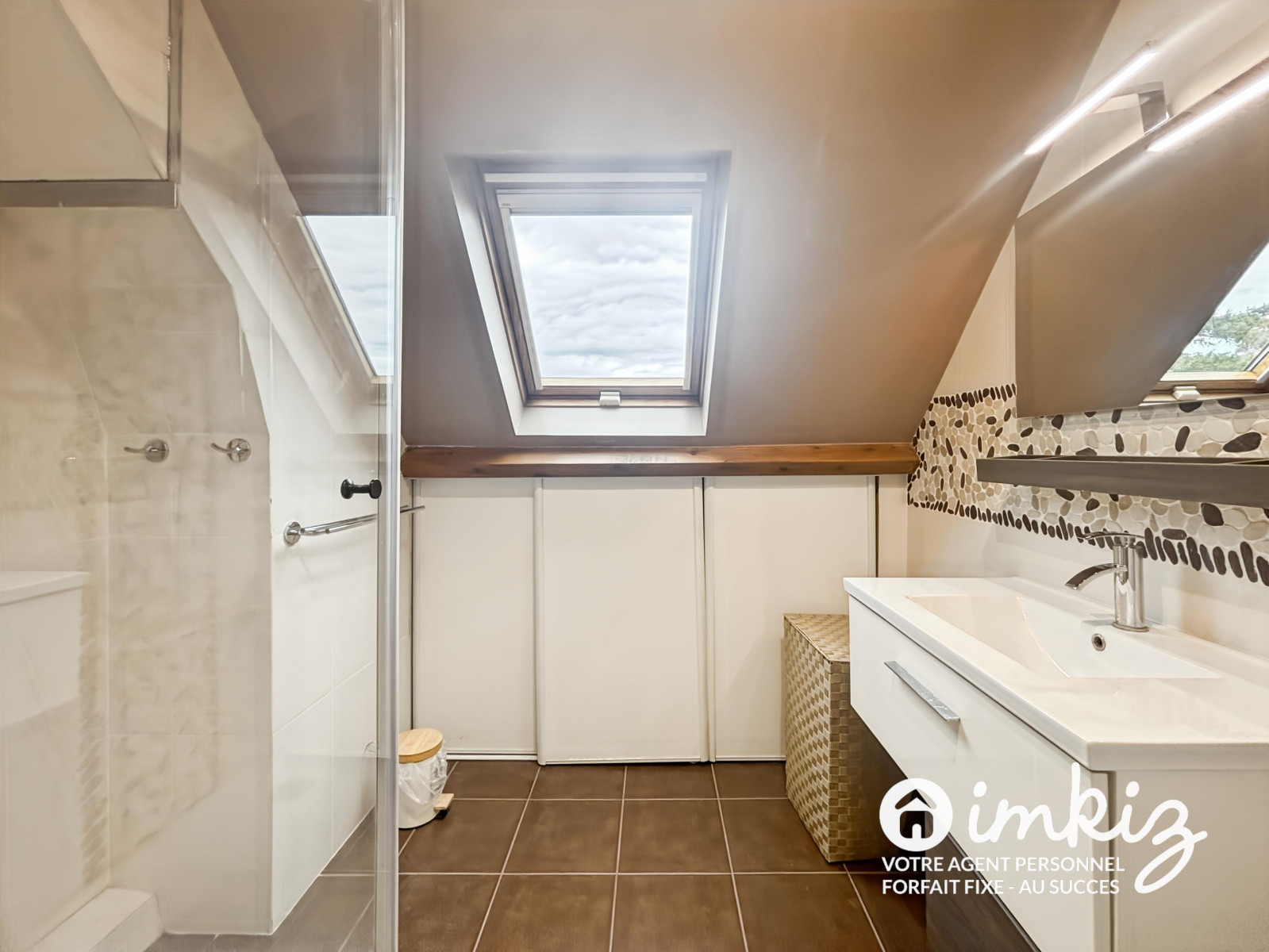 
                                                Vente
                                                 Maison 2011 6 pièces 145m2 - Quartier Saint Pierre