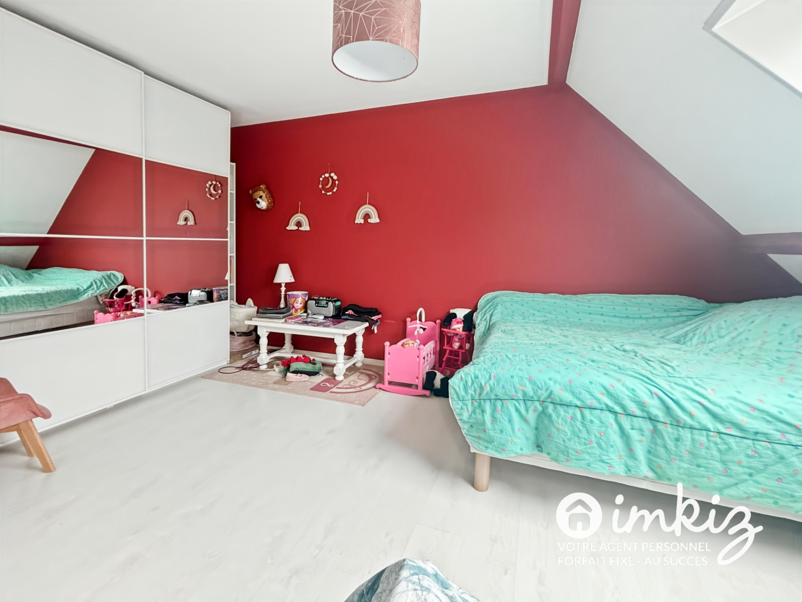 
                                                Vente
                                                 Maison 2011 6 pièces 145m2 - Quartier Saint Pierre