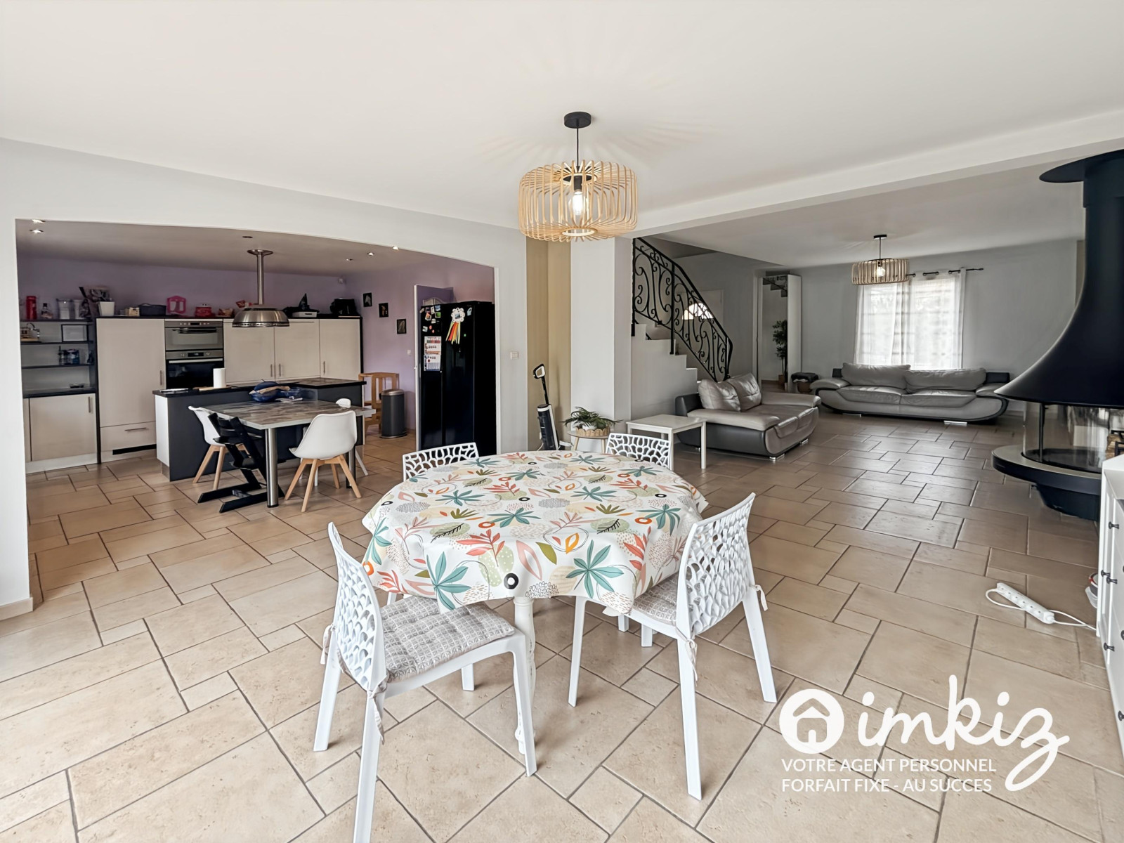 
                                                Vente
                                                 Maison 2011 6 pièces 145m2 - Quartier Saint Pierre