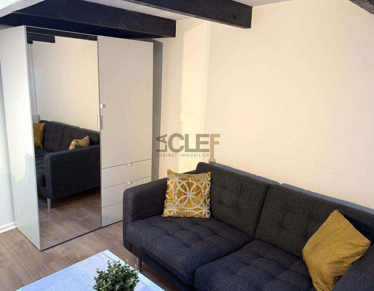 
                                                Location
                                                 Maison 20m² - Chatenay Malabry