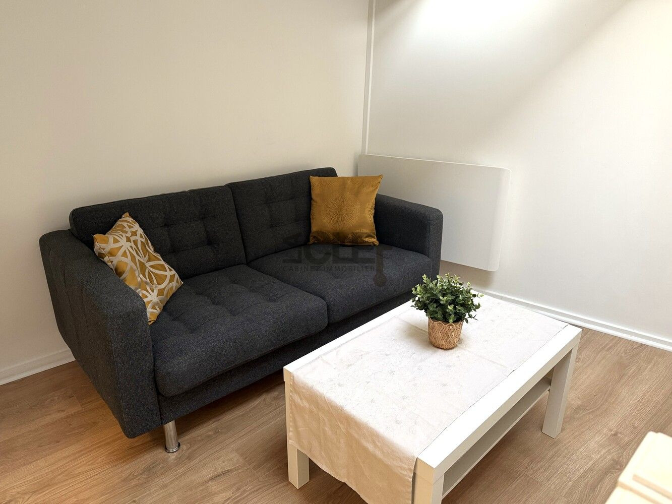 
                                                Location
                                                 Maison 20m² - Chatenay Malabry
