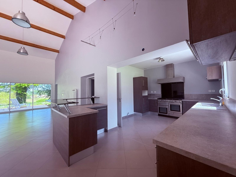 
                                                Vente
                                                 Maison 210m2 - 4 chambres - à 5min de BERGERAC