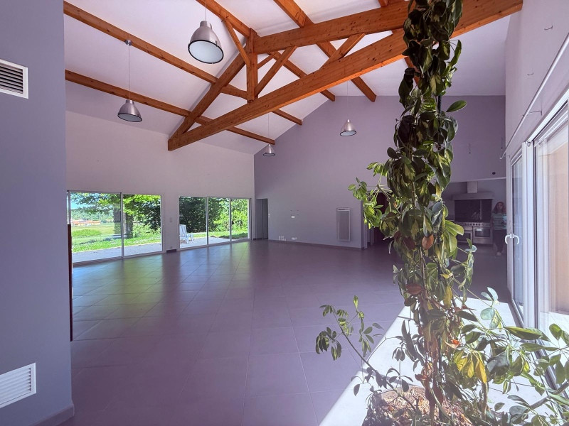 
                                                Vente
                                                 Maison 210m2 - 4 chambres - à 5min de BERGERAC