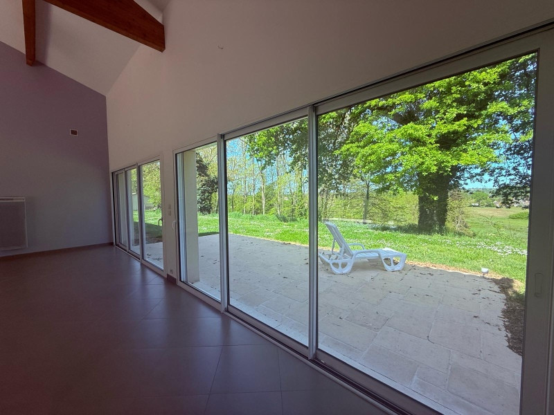 
                                                Vente
                                                 Maison 210m2 - 4 chambres - à 5min de BERGERAC