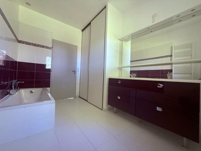 
                                                Vente
                                                 Maison 210m2 - 4 chambres - à 5min de BERGERAC