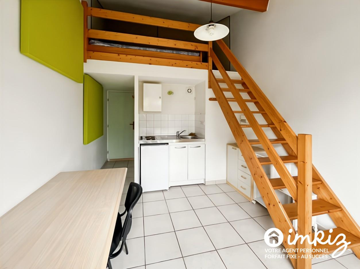 
                                                Vente
                                                 Maison 210m2 - 8 pièces - Vue imprenable