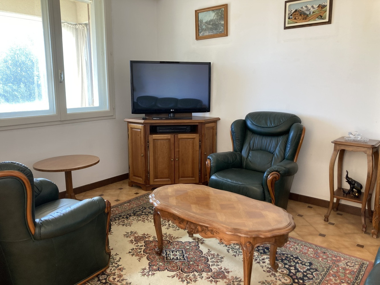 
                                                Vente
                                                 Maison 225 m², 3 chbres et garage