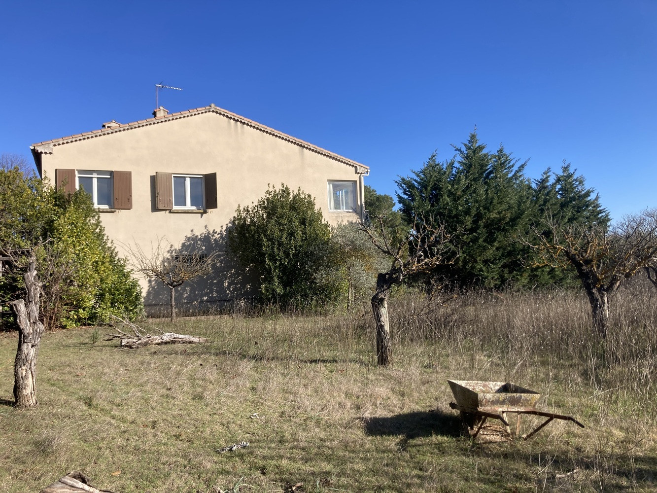 
                                                Vente
                                                 Maison 225 m², 3 chbres et garage