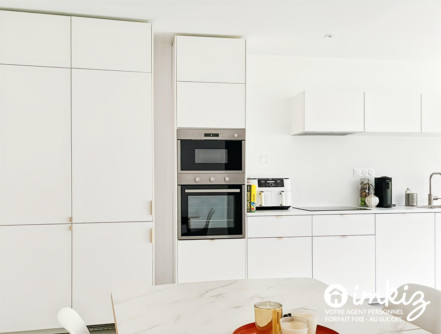 
                                                Vente
                                                 Maison 240 m² avec jardin hyper-centre d'Auray