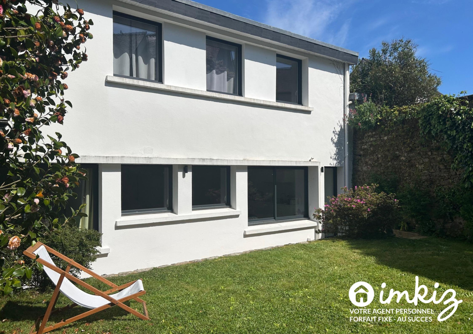 
                                                Vente
                                                 Maison 240 m² avec jardin hyper-centre d'Auray