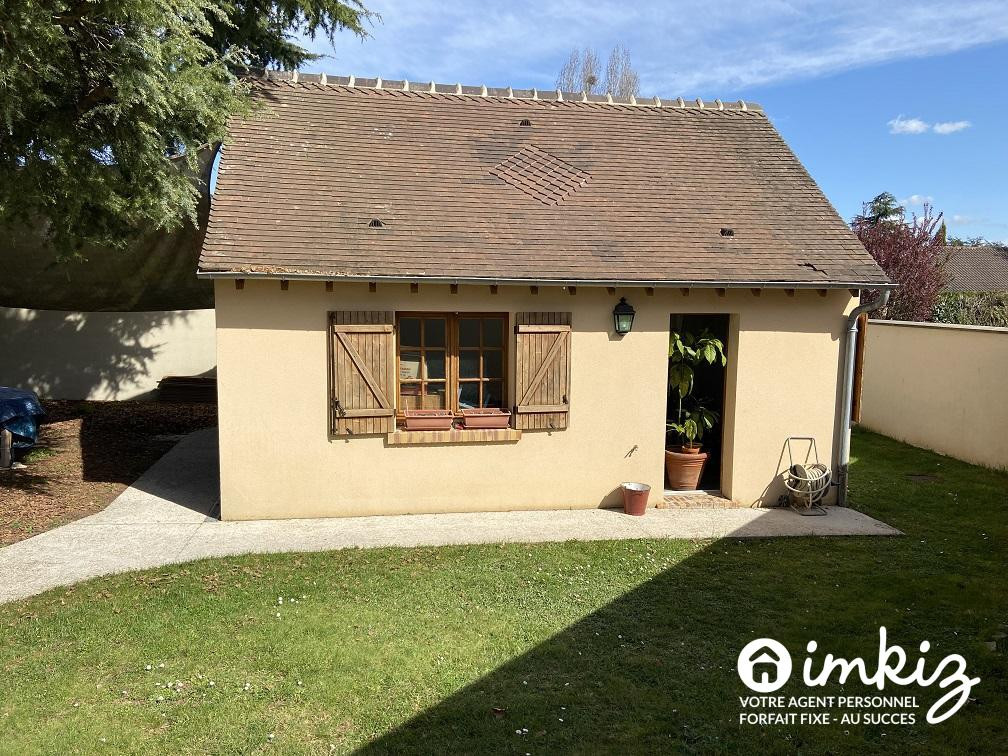 
                                                Vente
                                                 Maison 269m2  avec piscine, dépendance et studio