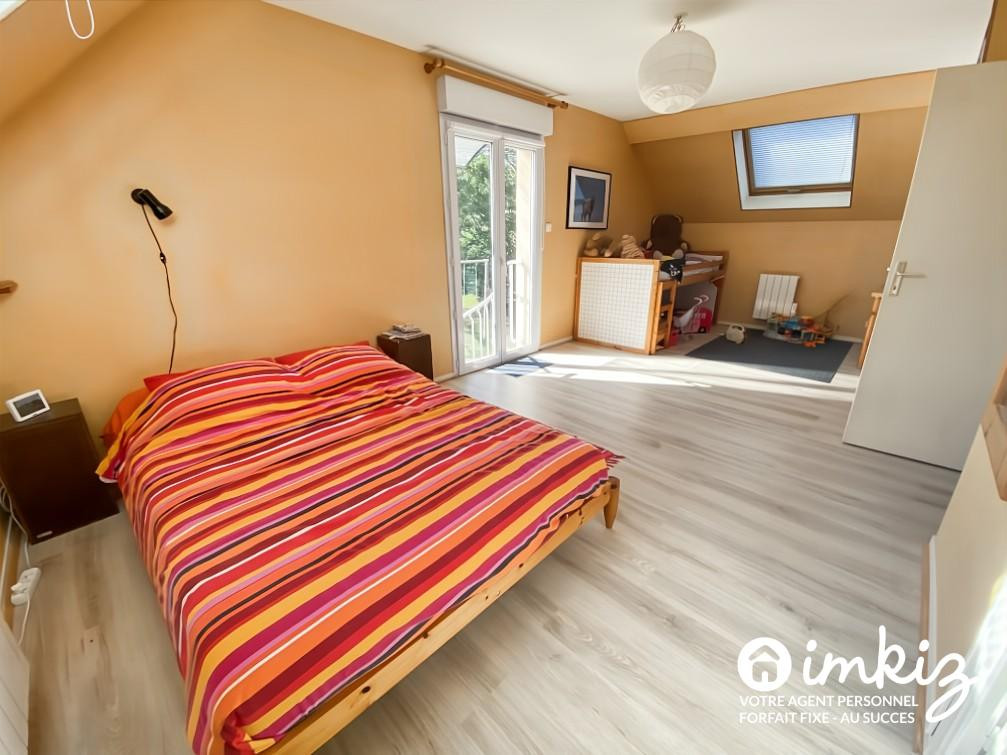 
                                                Vente
                                                 Maison 269m2  avec piscine, dépendance et studio