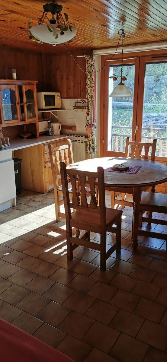 
                                                Location
                                                 Maison 2mn Bozel, 4 chambres, jardin, 100 m2 habit