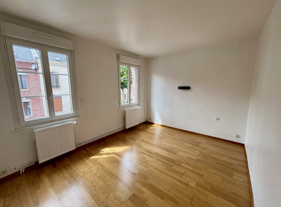 
                                                Location
                                                 Maison 3/4 chambres avec cour extérieur Amiens