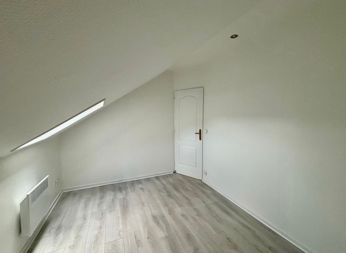 
                                                Location
                                                 Maison 3/4 chambres avec cour extérieur Amiens