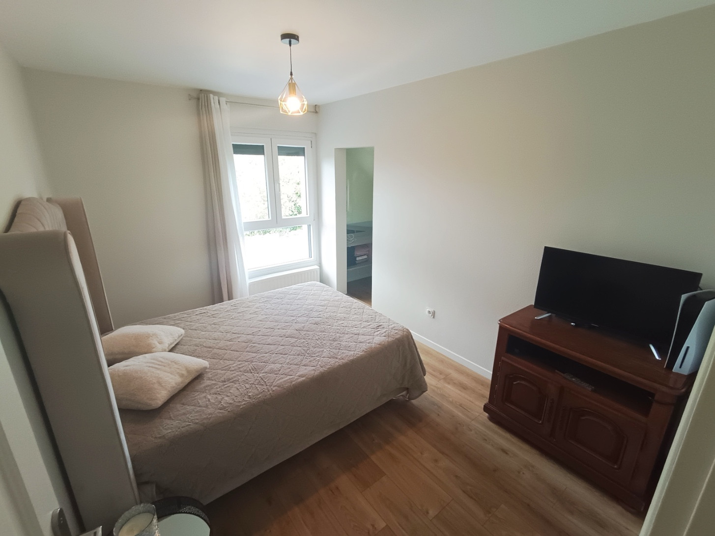 
                                                Vente
                                                 Maison 3 chambres, 2 terrasses, garage Amiens