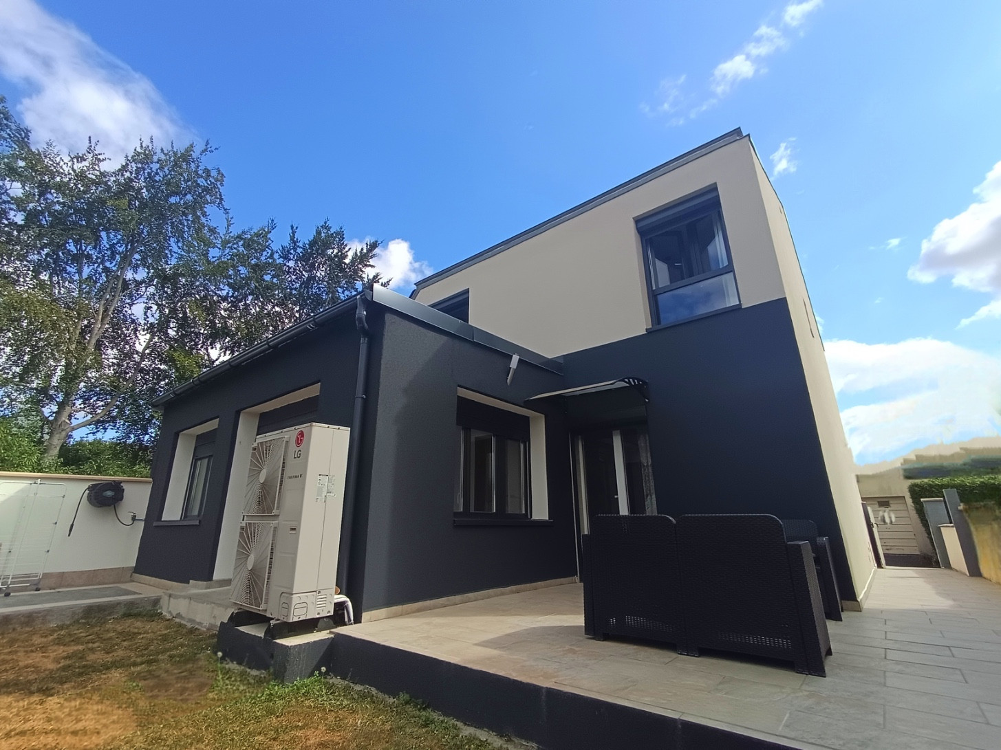 
                                                Vente
                                                 Maison 3 chambres, 2 terrasses, garage Amiens