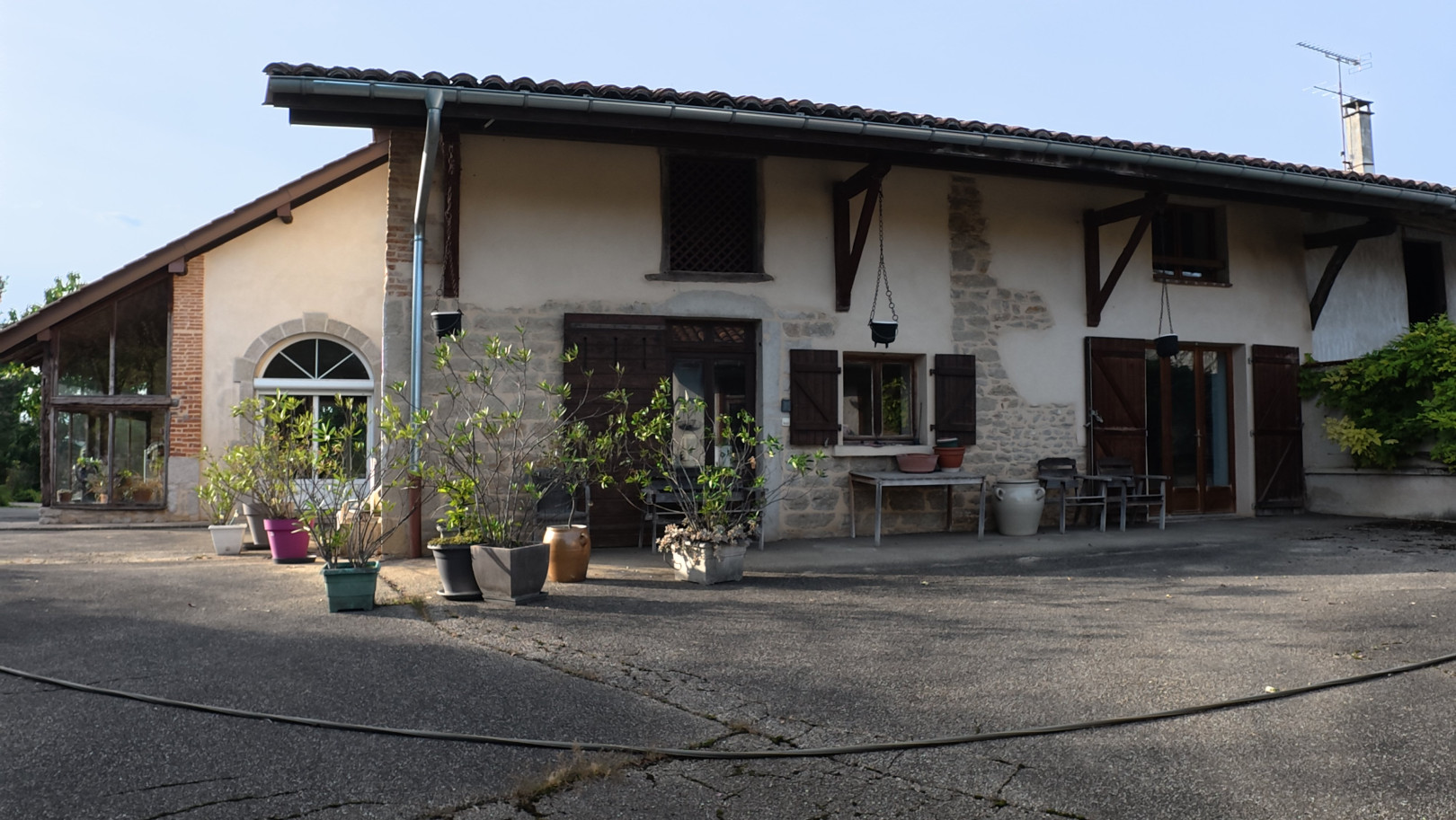 
                                                Vente
                                                 MAISON  3 CHAMBRES