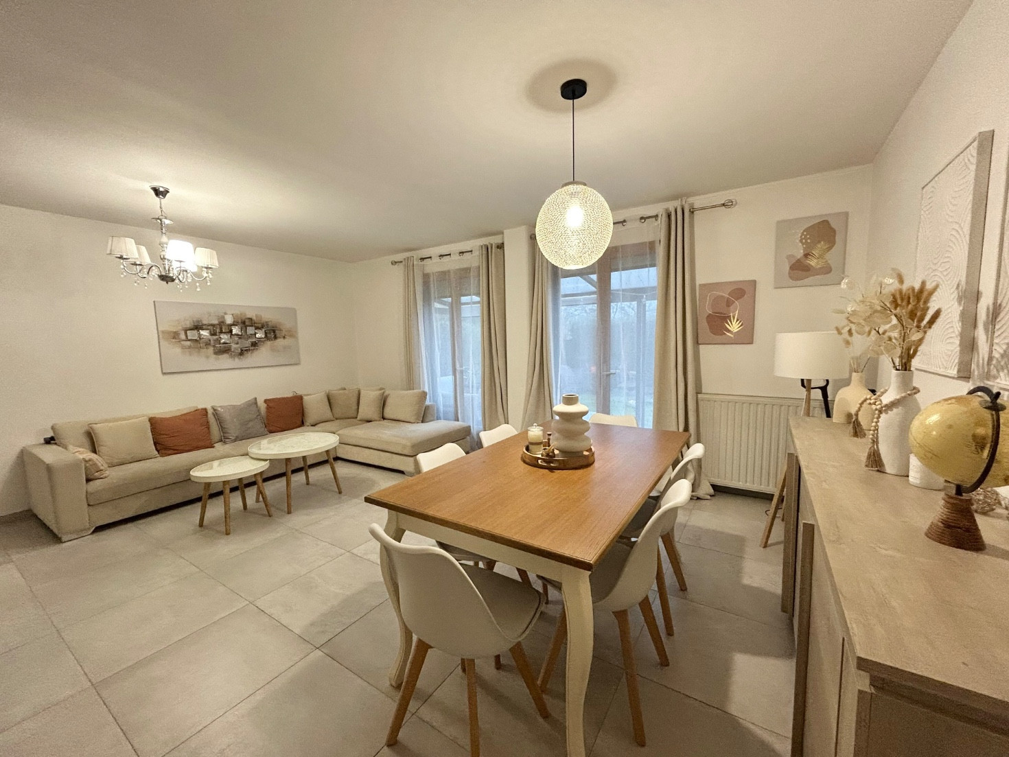 
                                                Vente
                                                 Maison 3 chambres avec véranda et garage