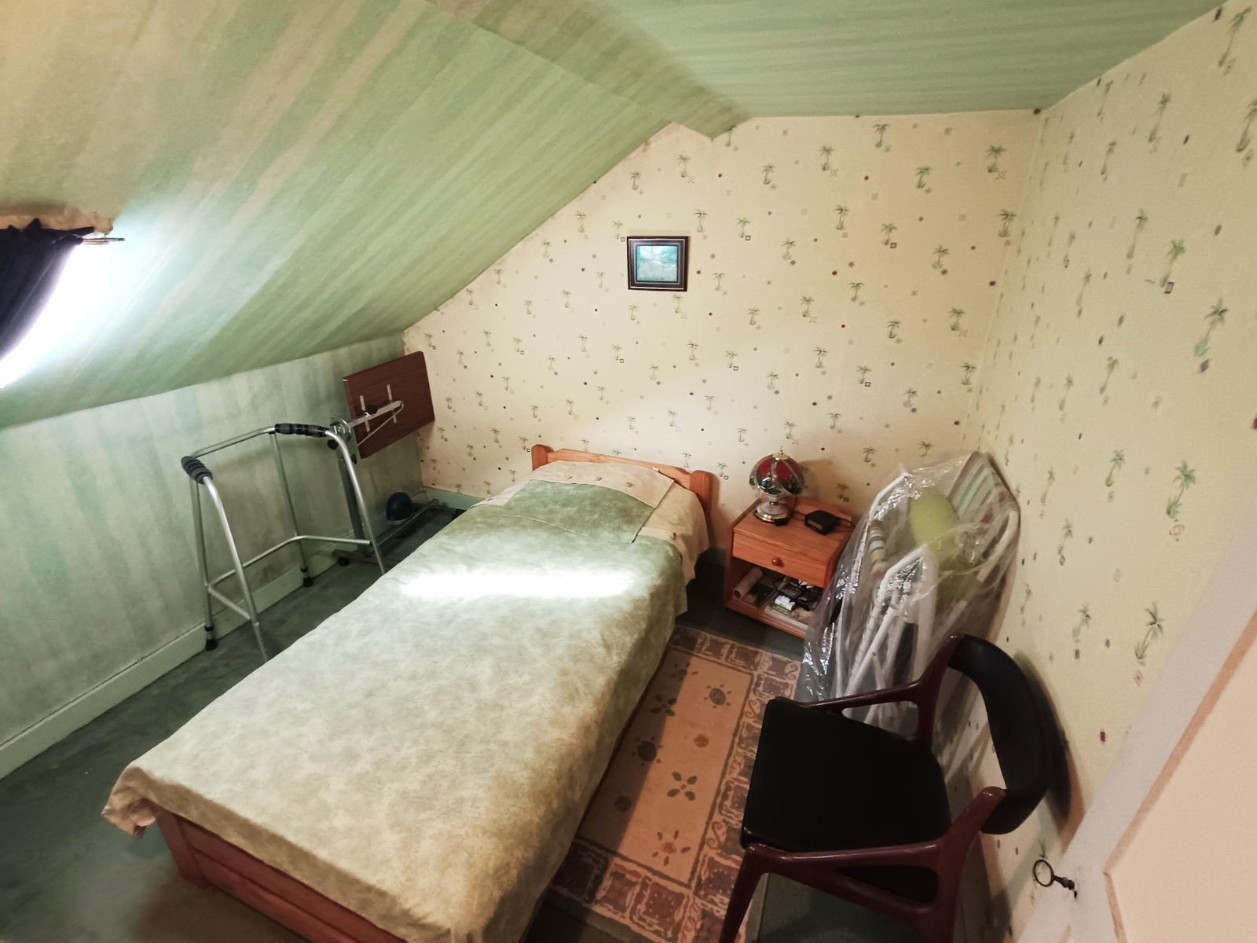 
                                                Vente
                                                 Maison 3 chambres + bureau + cour, Gare SNCF