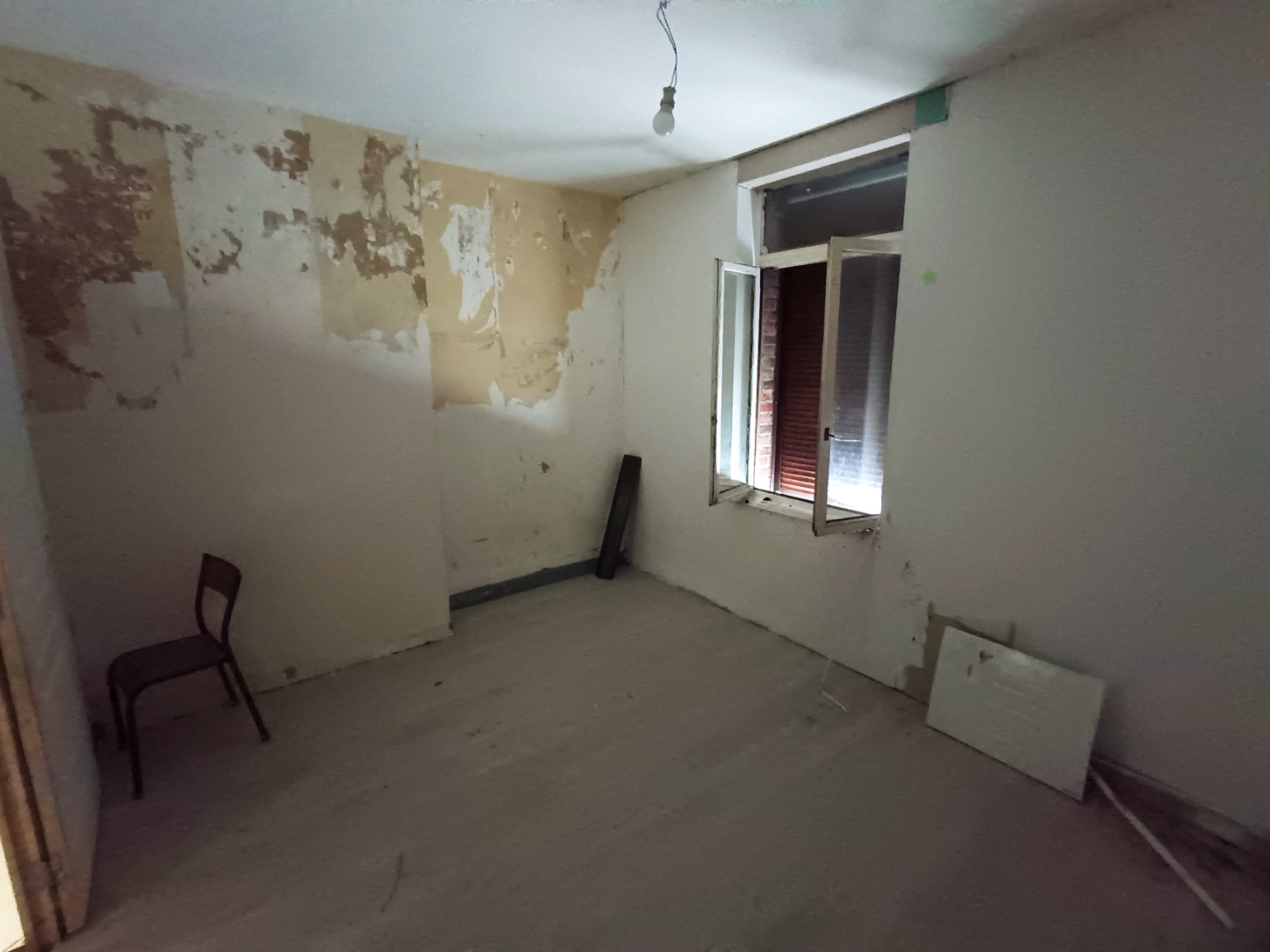 
                                                Vente
                                                 Maison 3 chambres, cour, cave St-Maurice