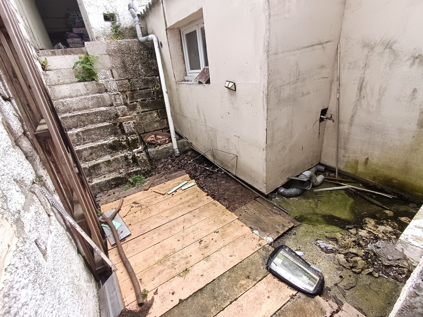 
                                                Vente
                                                 Maison 3 chambres, cour, cave St-Maurice