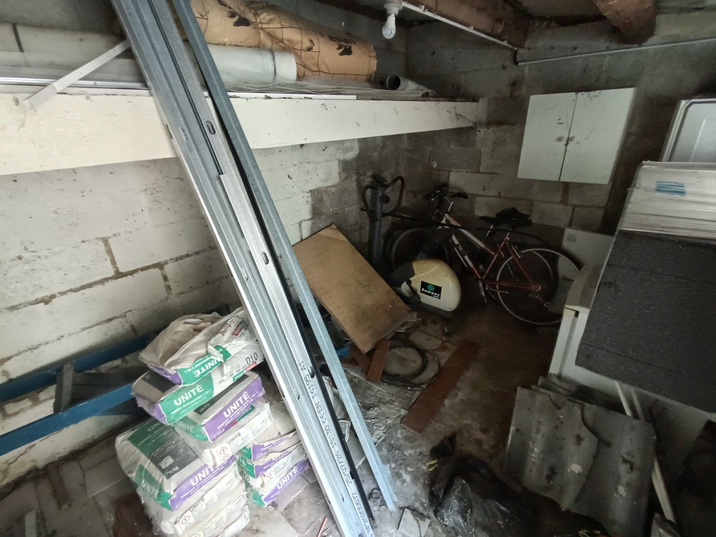 
                                                Vente
                                                 Maison 3 chambres, cour, cave St-Maurice