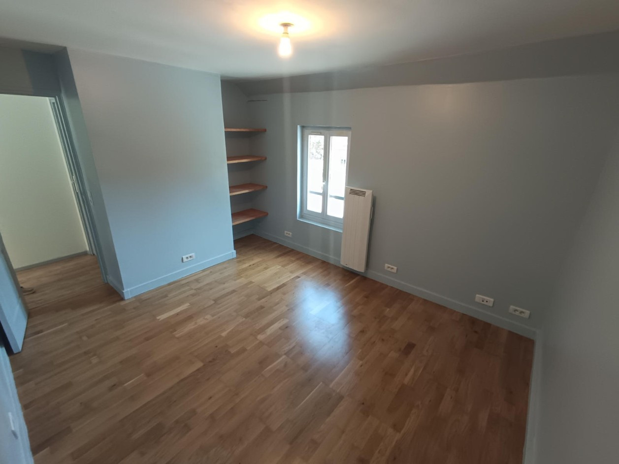 
                                                Location
                                                 Maison 3 chambres et jardin, Boves