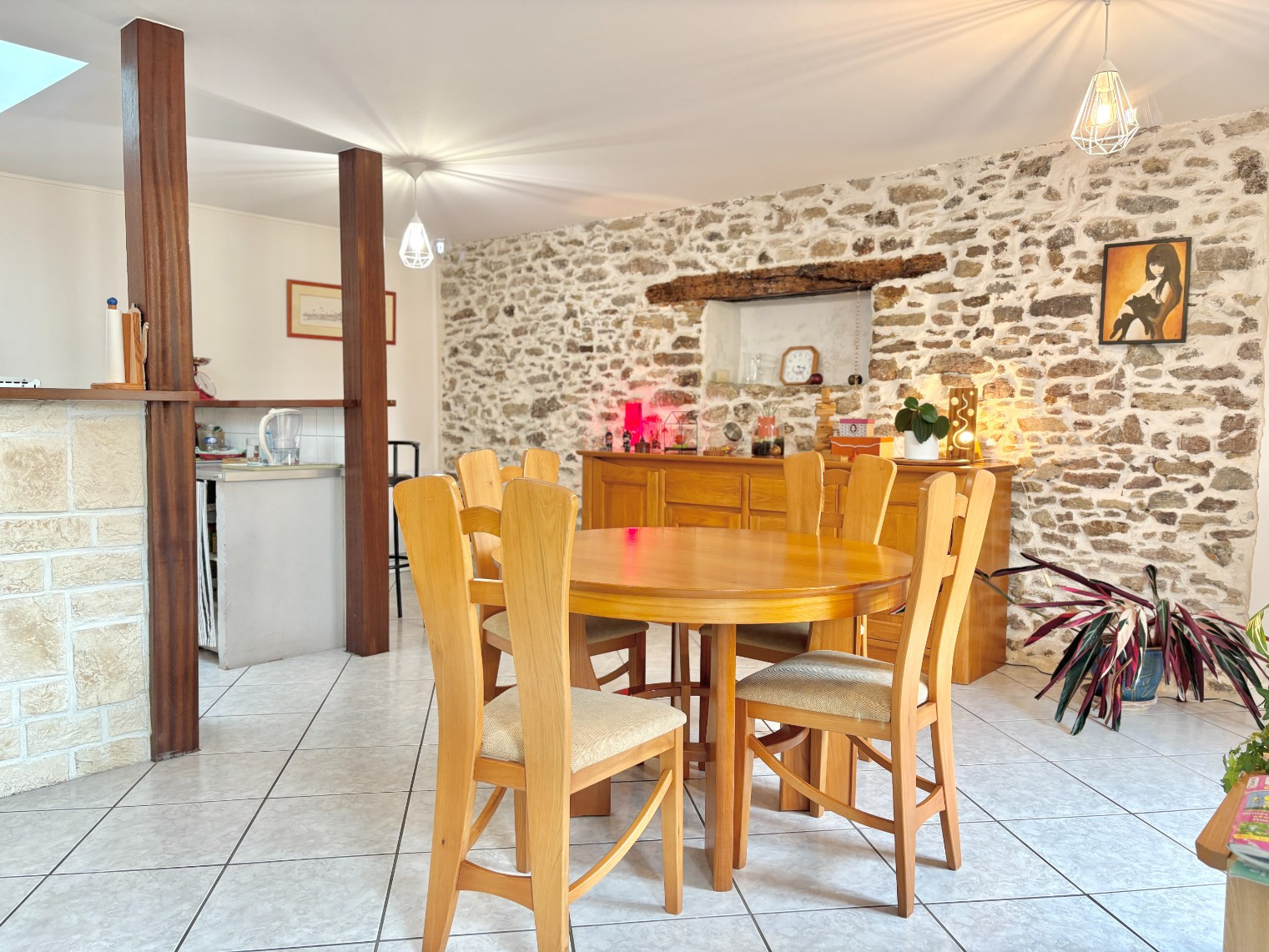 
                                                Vente
                                                 Maison - 3 chambres - Garage