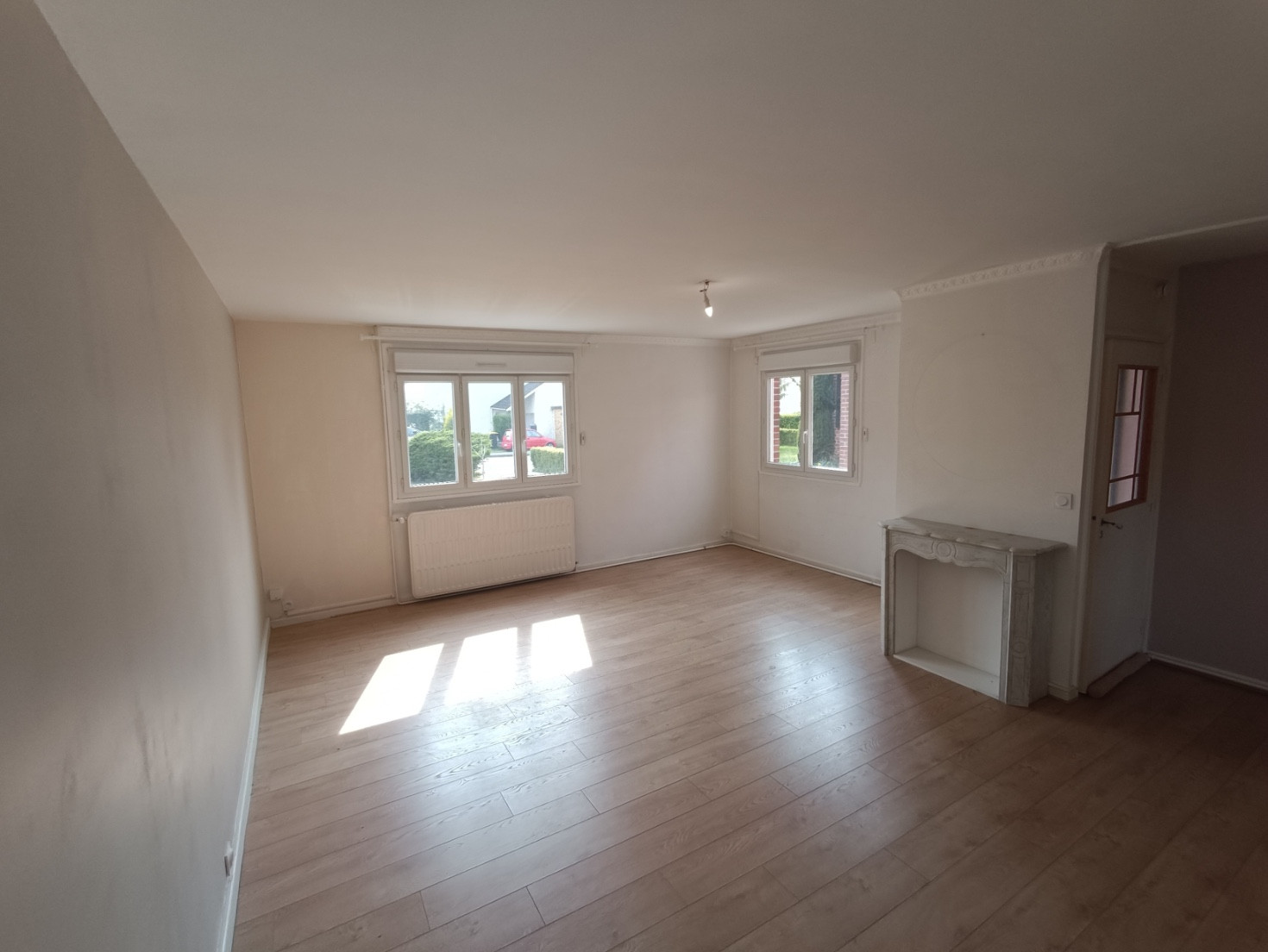 
                                                Location
                                                 Maison 3 chambres, garage et jardin