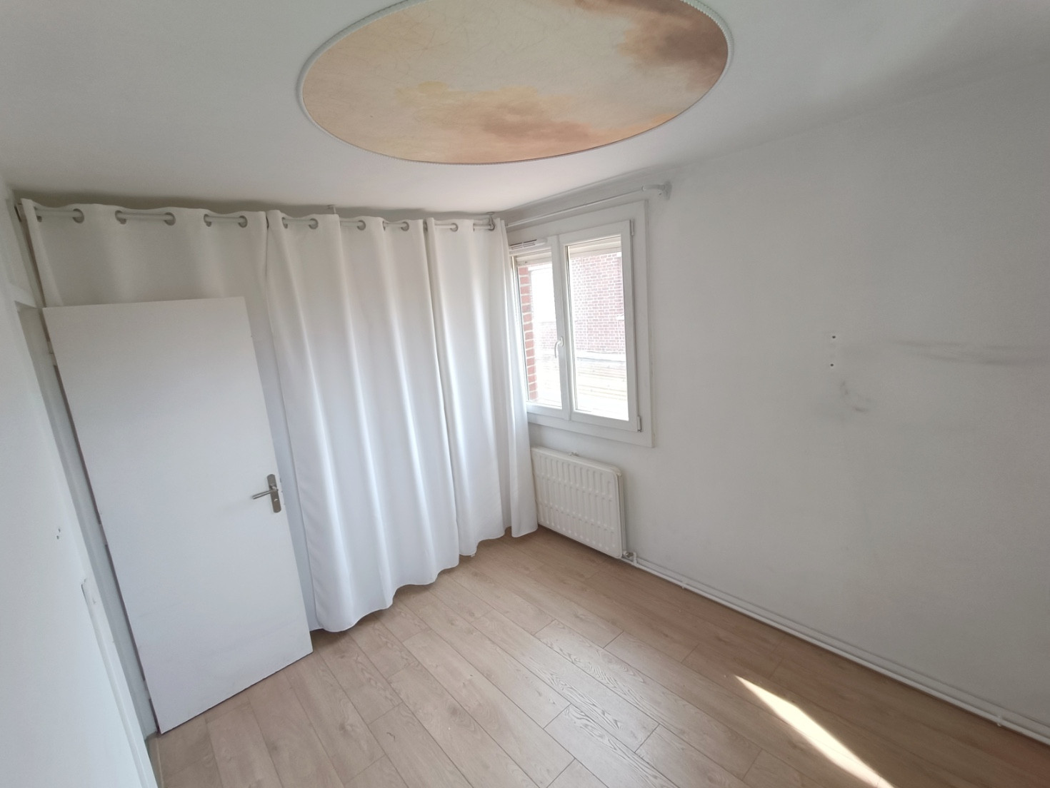 
                                                Location
                                                 Maison 3 chambres, garage et jardin