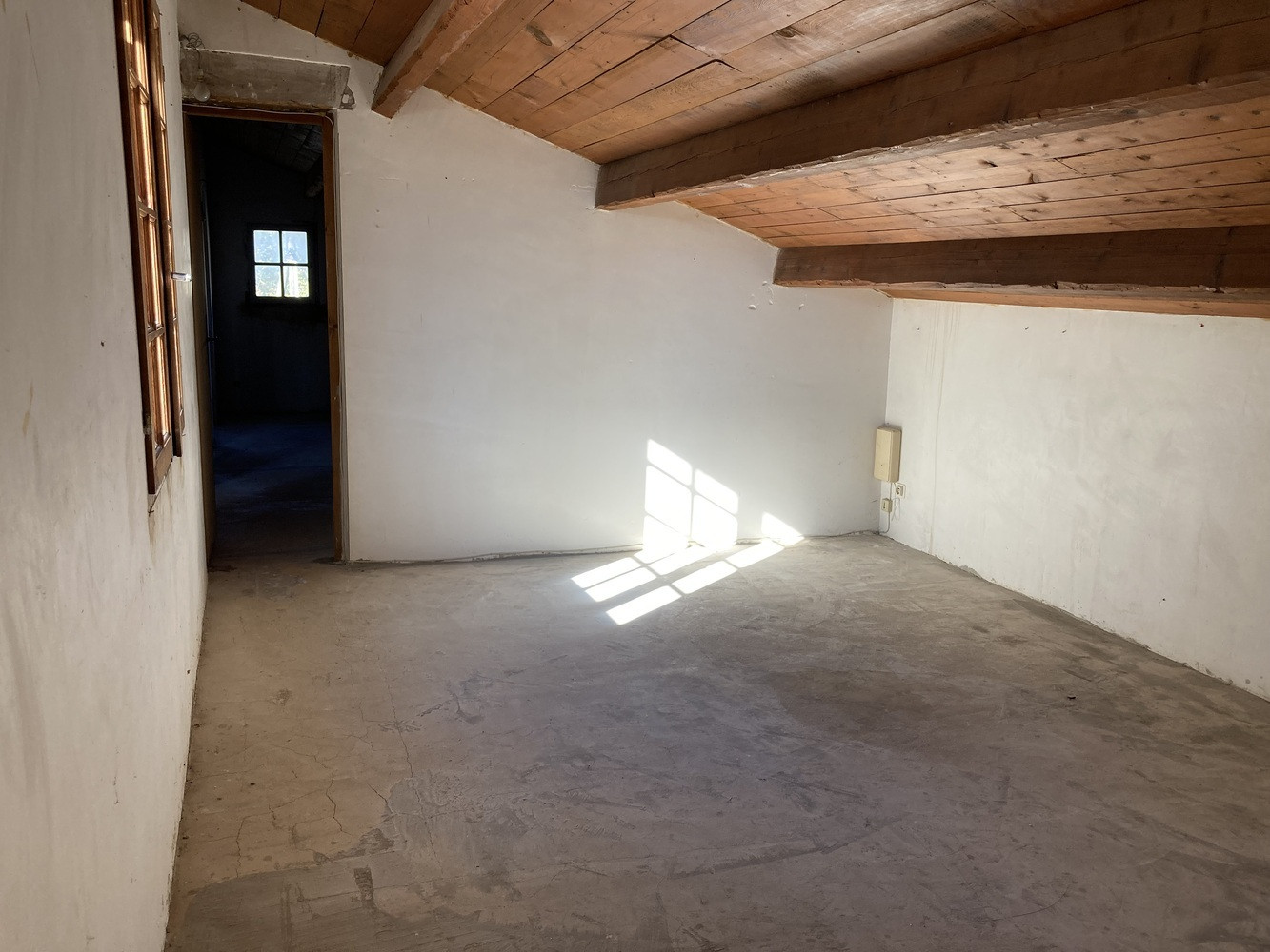 
                                                Vente
                                                 Maison 3 chambres, garage sur 3000 m² terrain