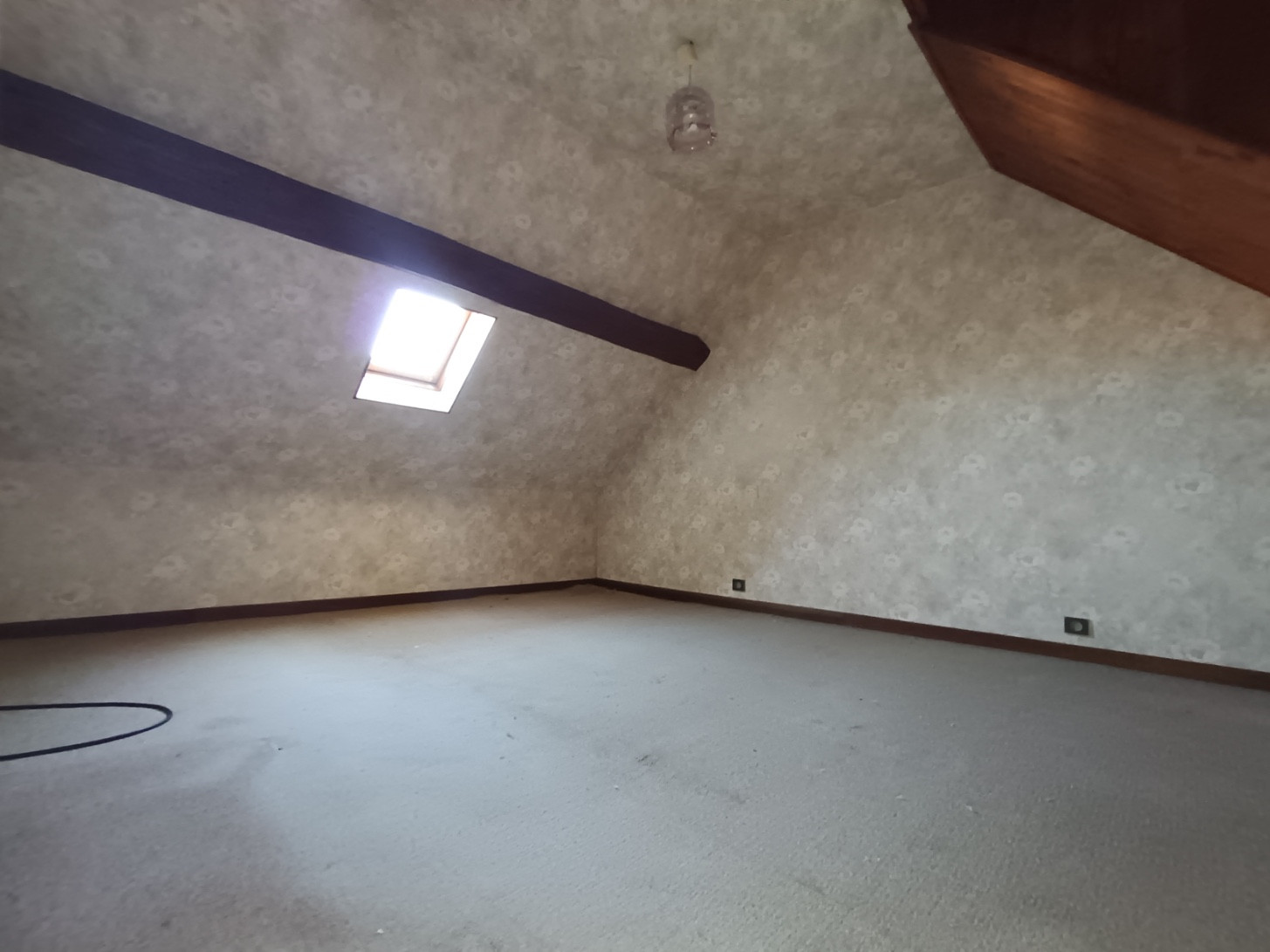 
                                                Vente
                                                 Maison 3 chambres, jardin, cave St Roch Amiens