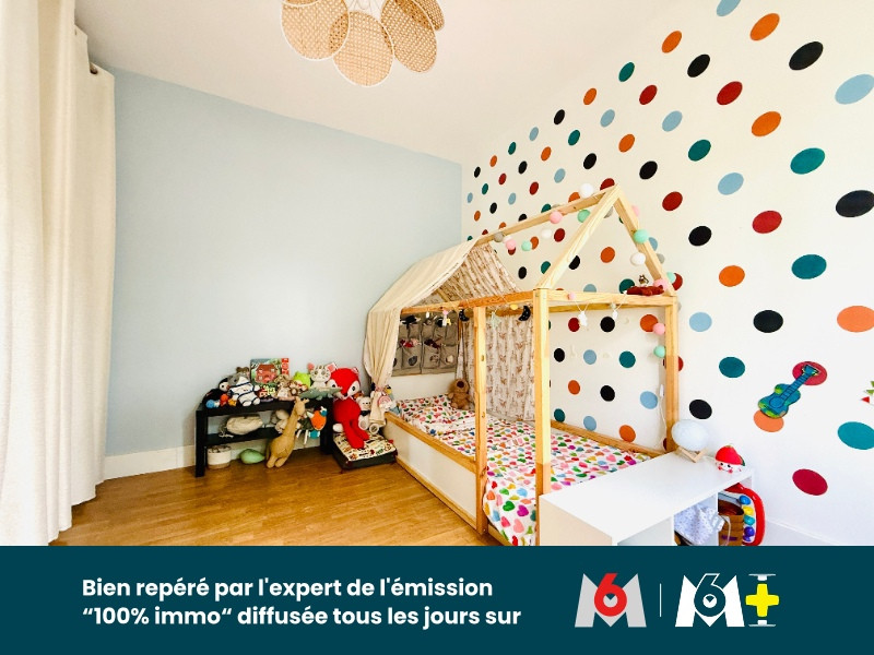 
                                                Vente
                                                 MAISON - 3 CHAMBRES - UN BUREAU - JARDIN