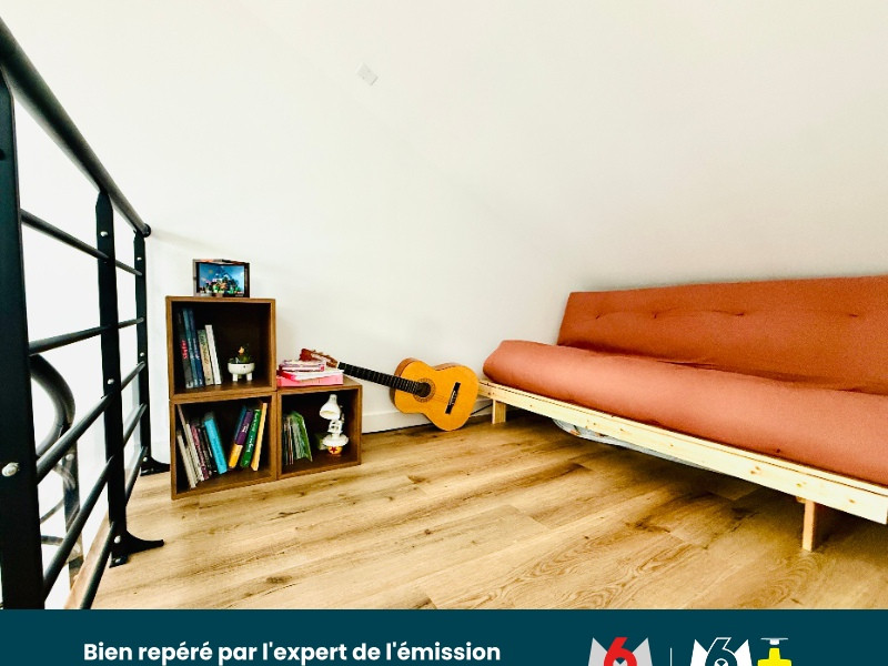 
                                                Vente
                                                 MAISON - 3 CHAMBRES - UN BUREAU - JARDIN