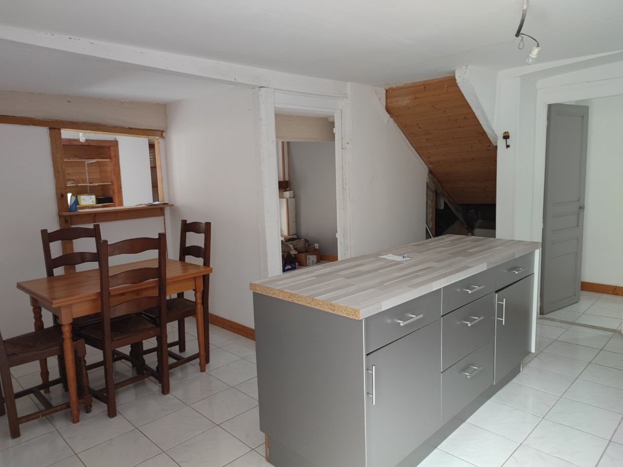 
                                                Vente
                                                 MAISON 3 PIECES 73 M² LEVROUX 36