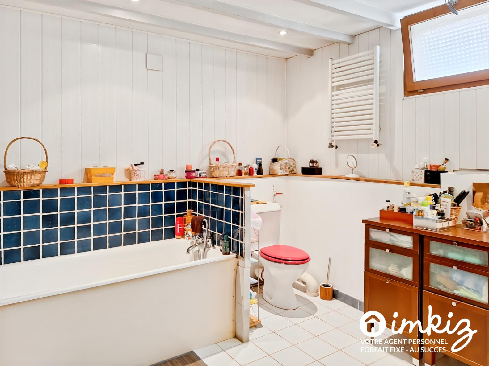 
                                                Vente
                                                 Maison 3 pièces 85,60 m² jardin mezzanine