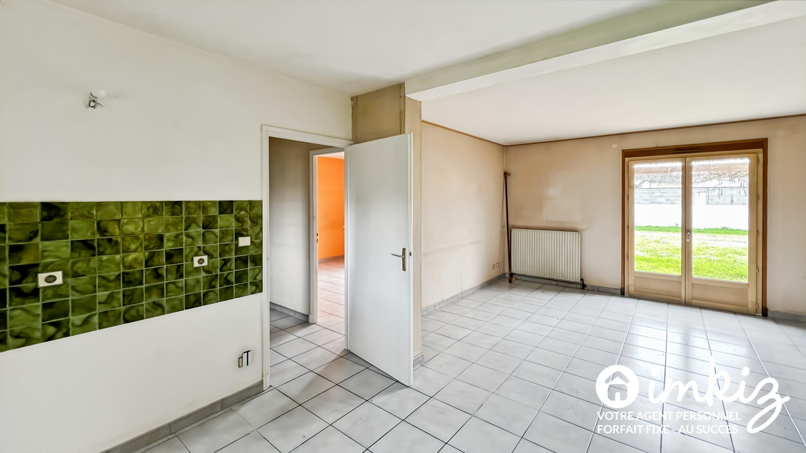 
                                                Vente
                                                 Maison 3 pièces avec terrain.