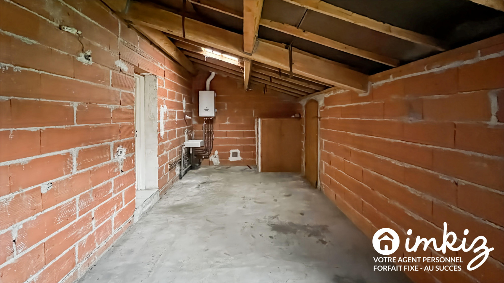 
                                                Vente
                                                 Maison 3 pièces avec terrain.