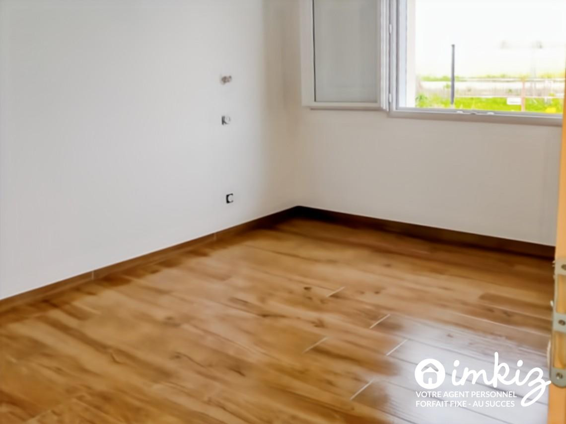 
                                                Vente
                                                 Maison 3 pièces de PLAIN PIED