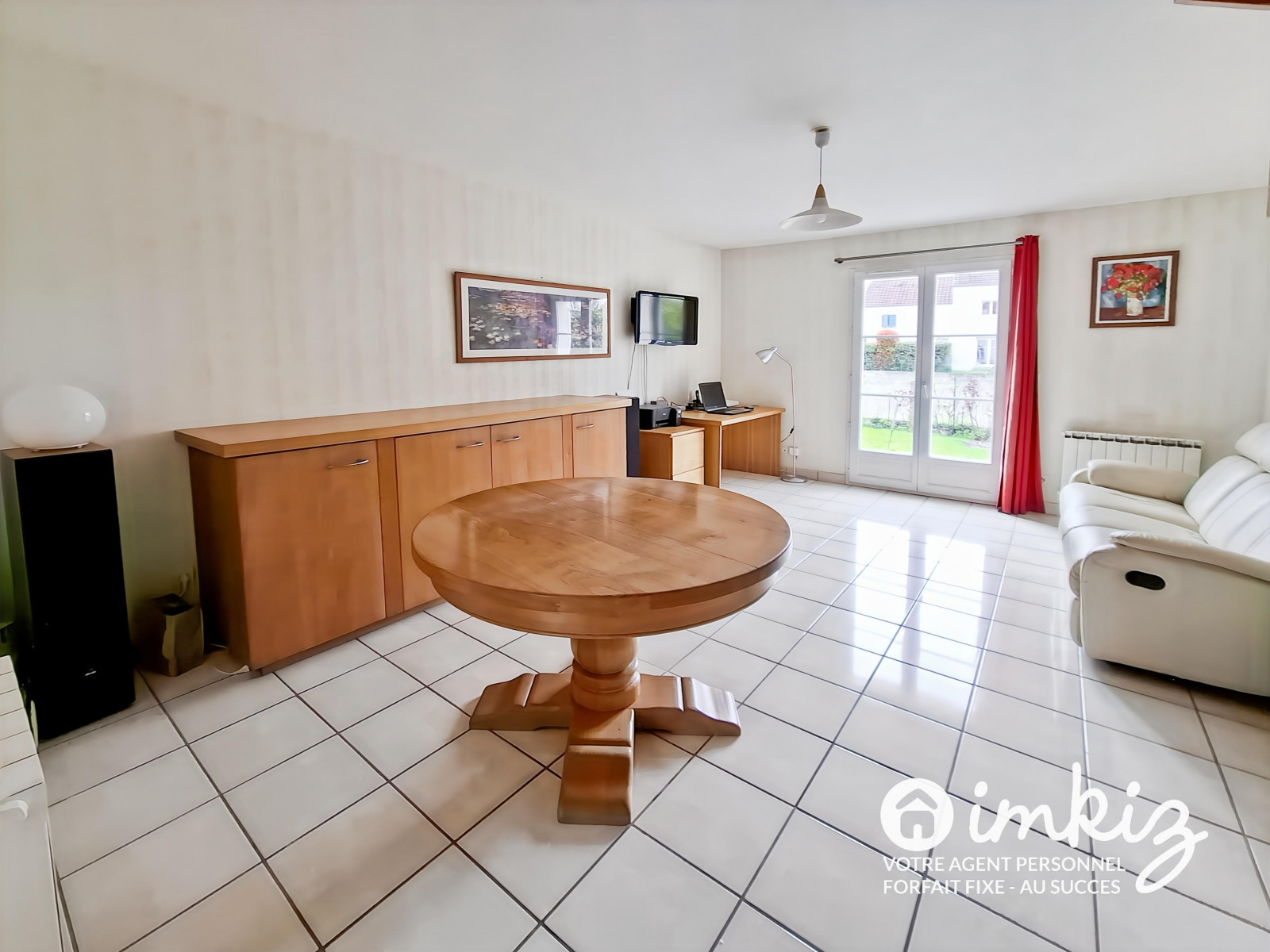 
                                                Vente
                                                 Maison 3 pièces située dans un quartier calme