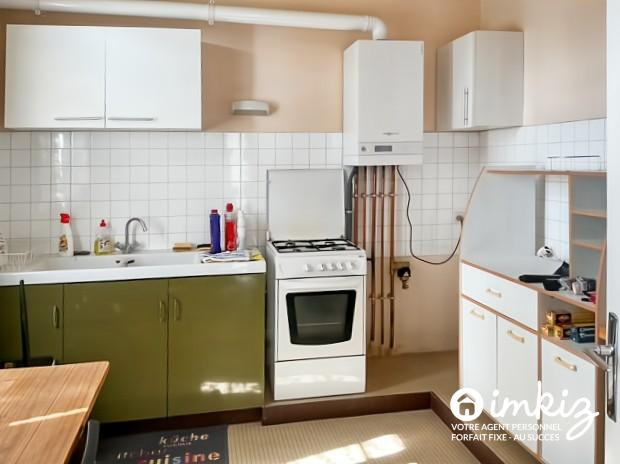 
                                                Vente
                                                 Maison 3 pièces  usage habitation ou pro libérale