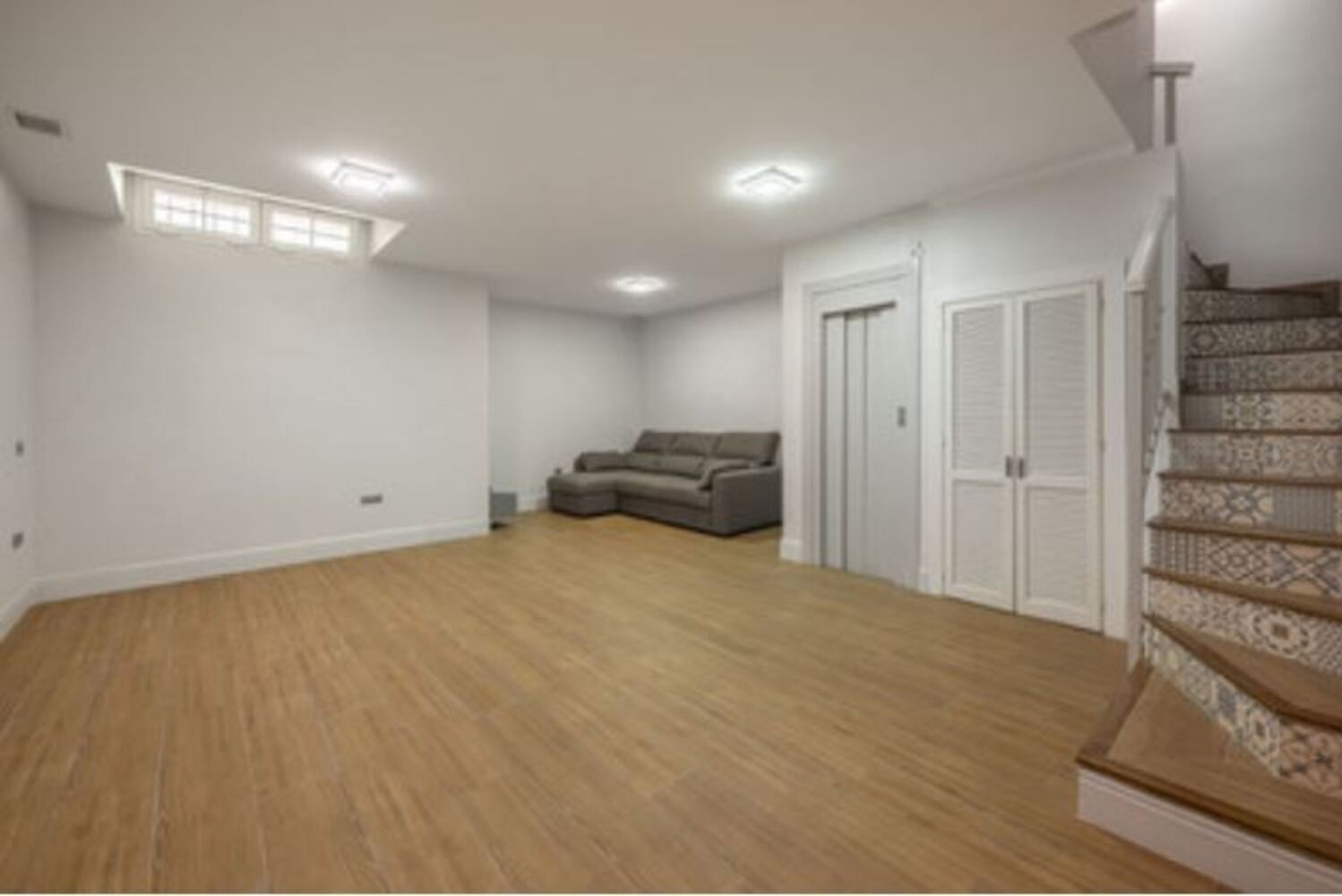 
                                                Vente
                                                 Maison 4 ch. avec garage à Marbella