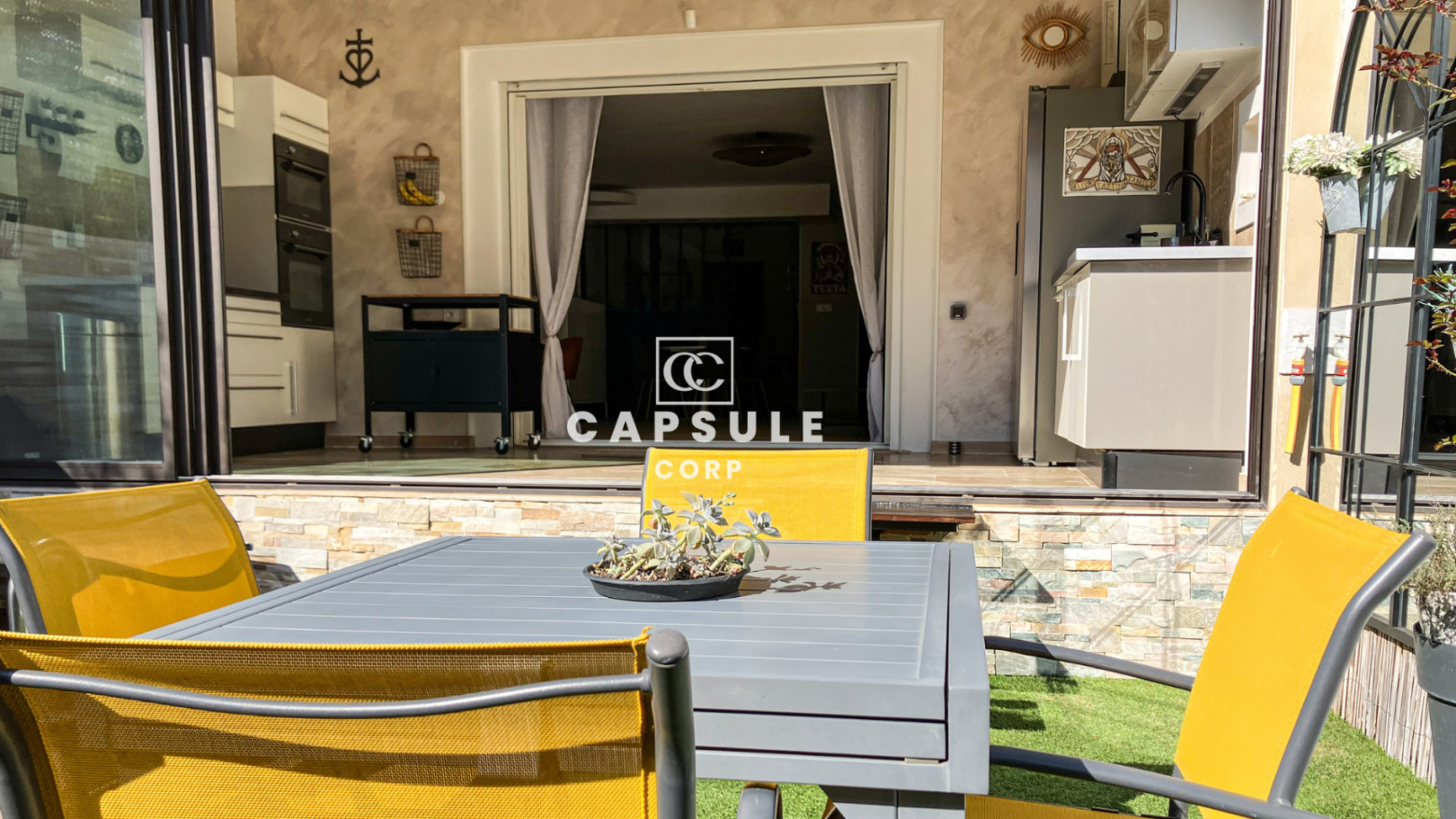 
                                                Vente
                                                 Maison - 4 ch - piscine - calme - St Saturnin