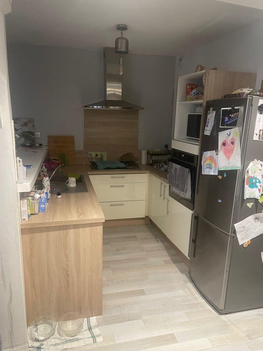 
                                                Location
                                                 MAISON 4 CHAMBRES A CHATEAU RENARD